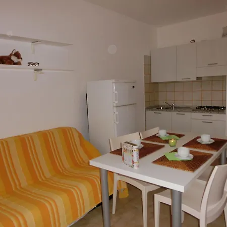 Welcoming Seaside Flat Ideal For 6 Guests * Bibione